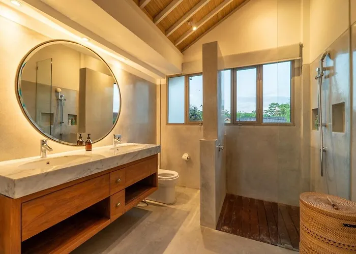 Labri Bali Luxury 4br Near Canggu (Bali)