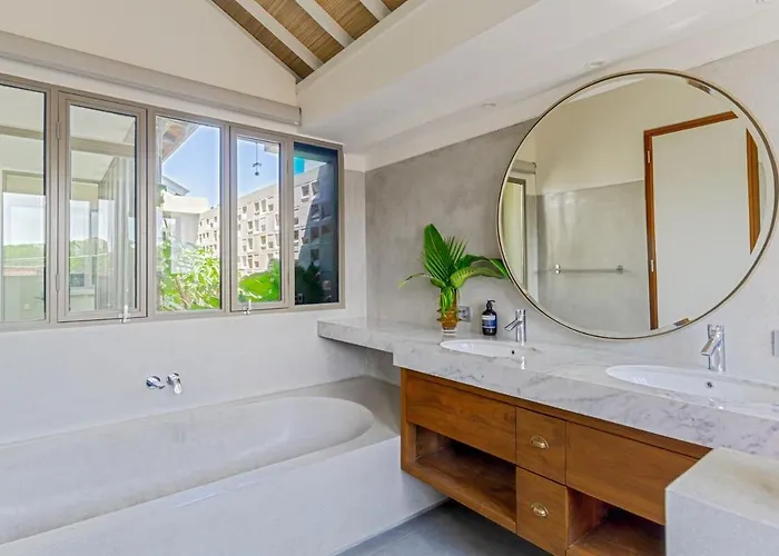 Labri Bali Luxury 4br Near Apartment
