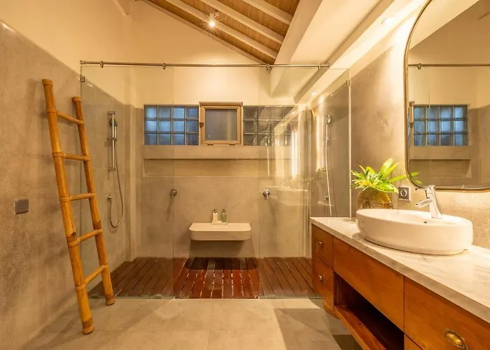 Labri Bali Luxury 4br Near *